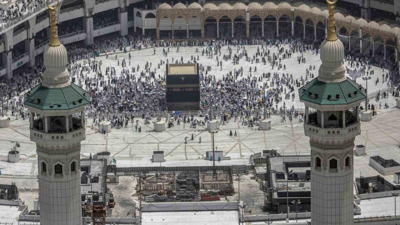 Suudi Arabistan’dan umre kısıtlaması
