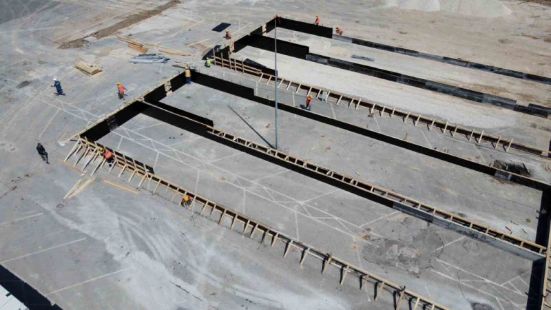 Bakan Kurum: Esnafımız için geçici iş yerleri hazırlıyoruz