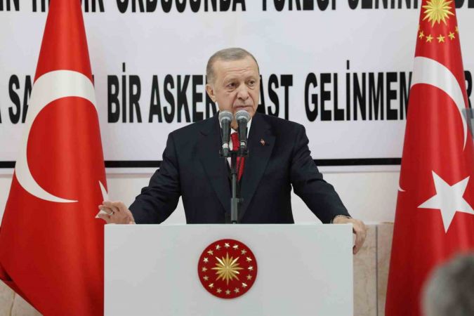 Bu gücümüzü karada, havada, denizde daha da artıracak çeşitli projelerle milletimizin huzuruna çıkacağız