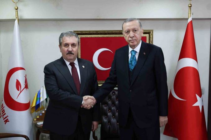 Cumhurbaşkanı Erdoğan, BBP Genel Başkanı Destici’yi ziyaret etti