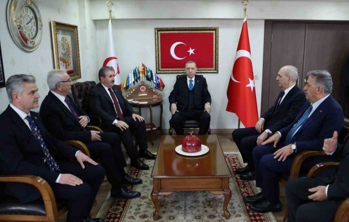 Cumhurbaşkanı Erdoğan, BBP Genel Başkanı Destici’yi ziyaret etti