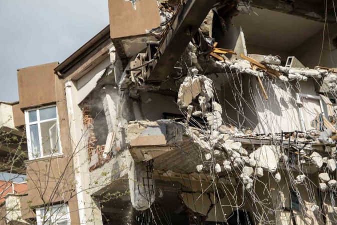 Yağmur hayatını kurtardı