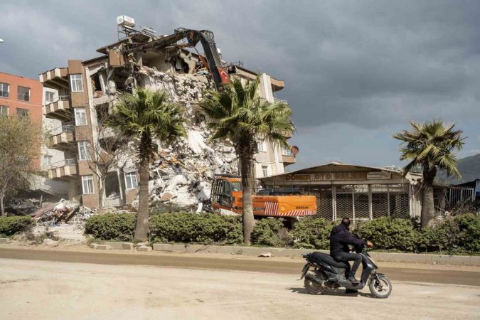 Yağmur hayatını kurtardı