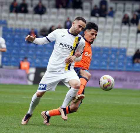 Medipol Başakşehir beş maç sonra kazandı Medipol Başakşehir beş maç sonra kazandı