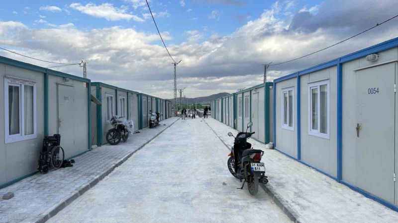 Hatay’daki Konya Konteyner Kent’in ilk etabına depremzedeler yerleşmeye başladı Hatay’daki Konya Konteyner Kent’in ilk etabına depremzedeler yerleşmeye başladı