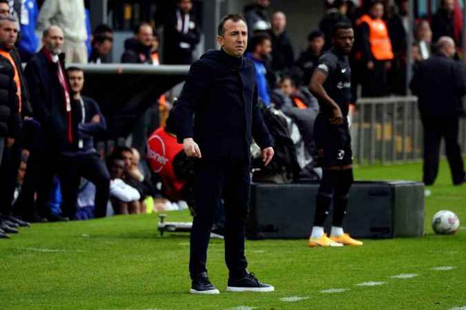 Ümraniyespor ve Konyaspor puanları paylaştı Ümraniyespor ve Konyaspor puanları paylaştı