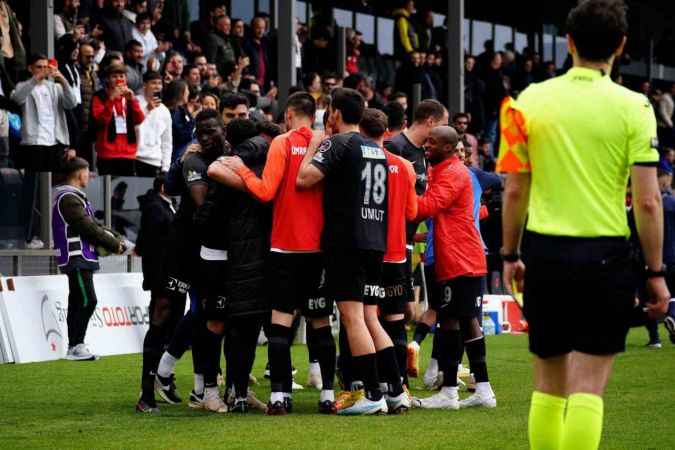 Ümraniyespor ve Konyaspor puanları paylaştı Ümraniyespor ve Konyaspor puanları paylaştı