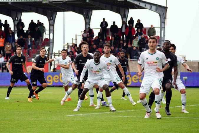 Ümraniyespor ve Konyaspor puanları paylaştı Ümraniyespor ve Konyaspor puanları paylaştı