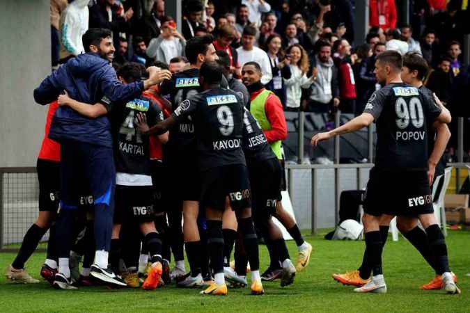 Ümraniyespor ve Konyaspor puanları paylaştı Ümraniyespor ve Konyaspor puanları paylaştı