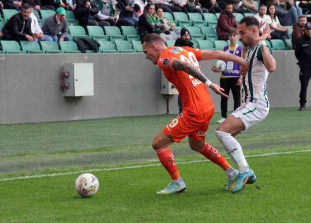 Alanyaspor, Giresunspor karşısında galibiyeti koruyamadı Alanyaspor, Giresunspor karşısında galibiyeti koruyamadı