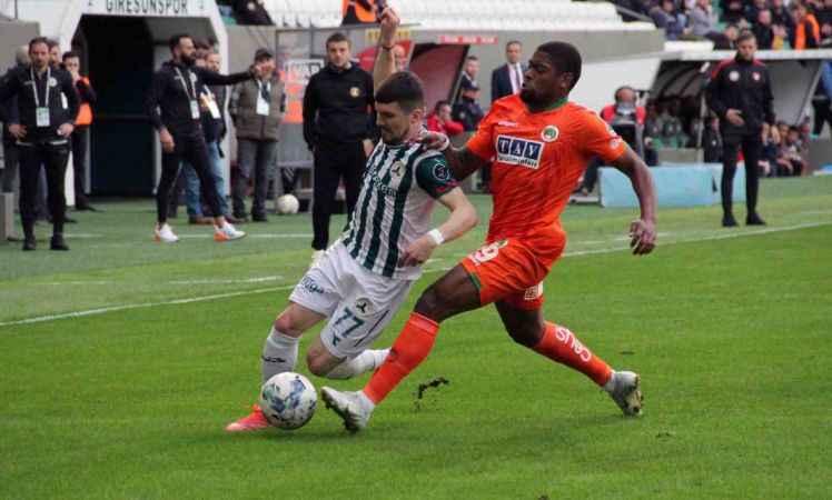Alanyaspor, Giresunspor karşısında galibiyeti koruyamadı Alanyaspor, Giresunspor karşısında galibiyeti koruyamadı