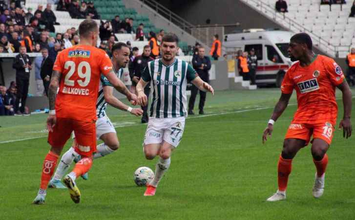 Alanyaspor, Giresunspor karşısında galibiyeti koruyamadı Alanyaspor, Giresunspor karşısında galibiyeti koruyamadı