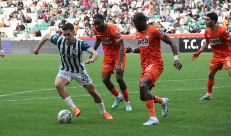Alanyaspor, Giresunspor karşısında galibiyeti koruyamadı Alanyaspor, Giresunspor karşısında galibiyeti koruyamadı