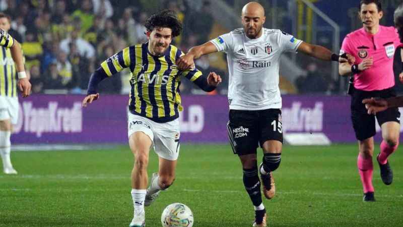 Fenerbahçe, 10 kişi kalan Beşiktaş'a mağlup oldu Fenerbahçe, 10 kişi kalan Beşiktaş'a mağlup oldu