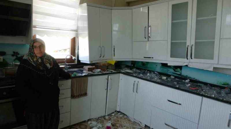 Milyonluk villadan AFAD çadırına Milyonluk villadan AFAD çadırına