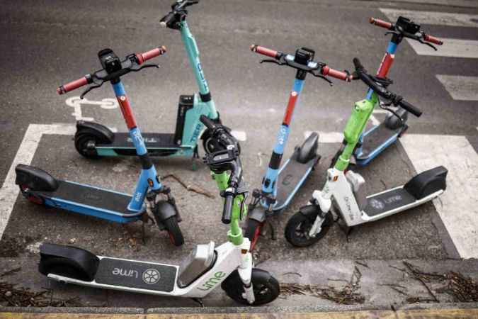 Paris’te elektrikli scooter kullanımı yasaklandı