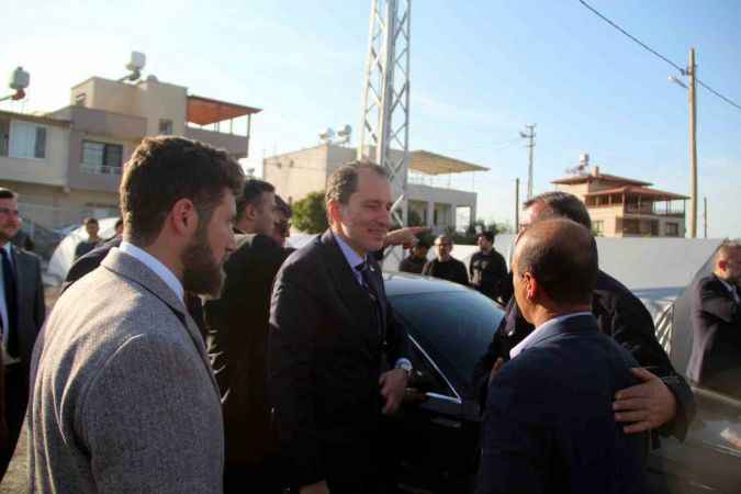 Fatih Erbakan, Hatay’da depremzedelerle bir araya geldi