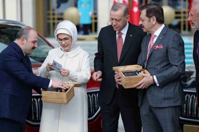 Bugünden itibaren Togg’u yollarda görmeye başlıyoruz Bugünden itibaren Togg’u yollarda görmeye başlıyoruz