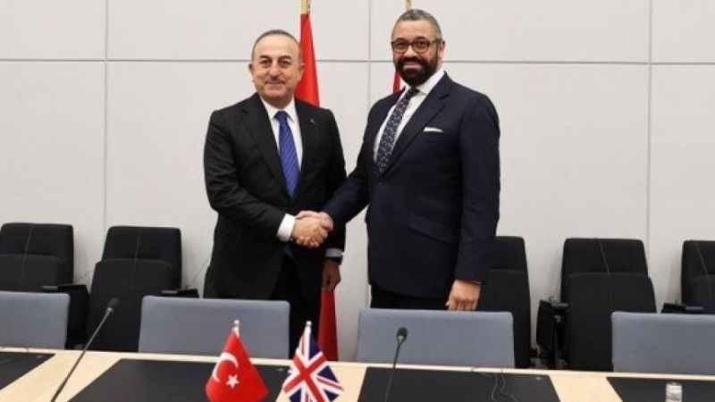 Dışişleri Bakanı Çavuşoğlu, Birleşik Krallık Bakanı ile görüştü