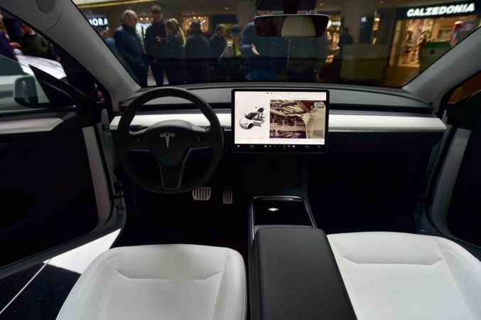 Tesla araçlara yoğun ilgi