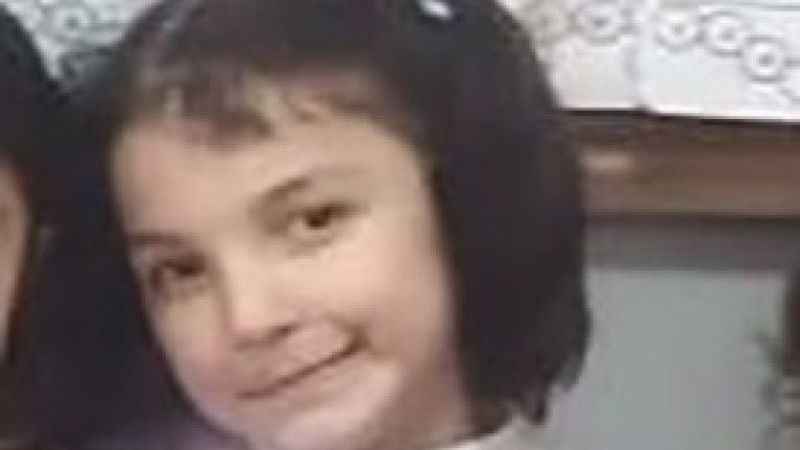 Bursa’da servisin çarptığı İnci Su Özmen hayatını kaybetti Bursa’da servisin çarptığı İnci Su Özmen hayatını kaybetti