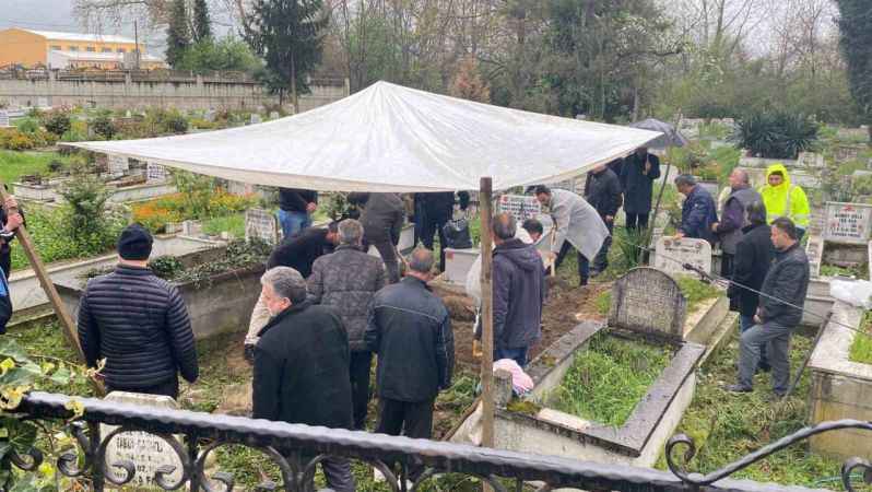 Zonguldak'ta asansör halatı koptu, Muharrem Aloğlu hayatını kaybetti Zonguldak'ta asansör halatı koptu, Muharrem Aloğlu hayatını kaybetti