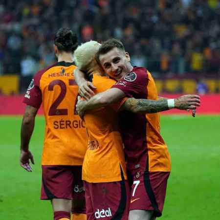 Galatasaray, Kayserispor'u gol yağmuruna tuttu
