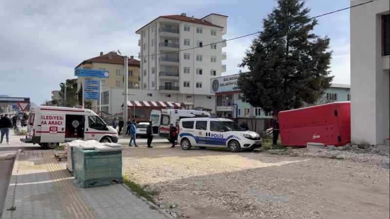 İntiharkolik Hasan sözünde durmadı, 85’inci defa çatıya çıktı