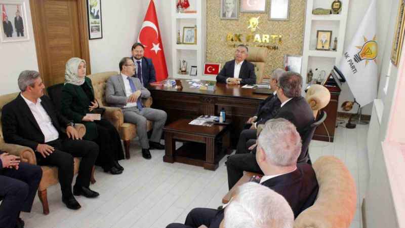 AK Parti Grup Başkanı İsmet Yılmaz: Hızlı trenle Yozgat ve Sivas şahlanacak AK Parti Grup Başkanı İsmet Yılmaz: Hızlı trenle Yozgat ve Sivas şahlanacak