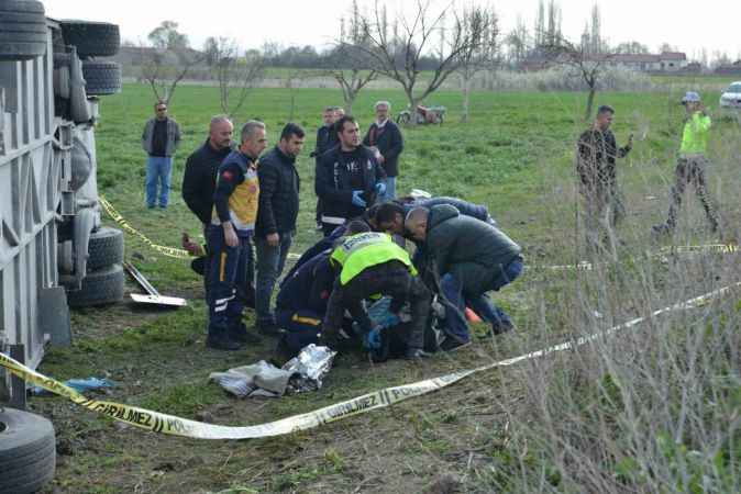 Eskişehir'deki kazada Özgün Sevim Kök, Yıldız Kollar ve Erhan Akbardak hayatını kaybetti