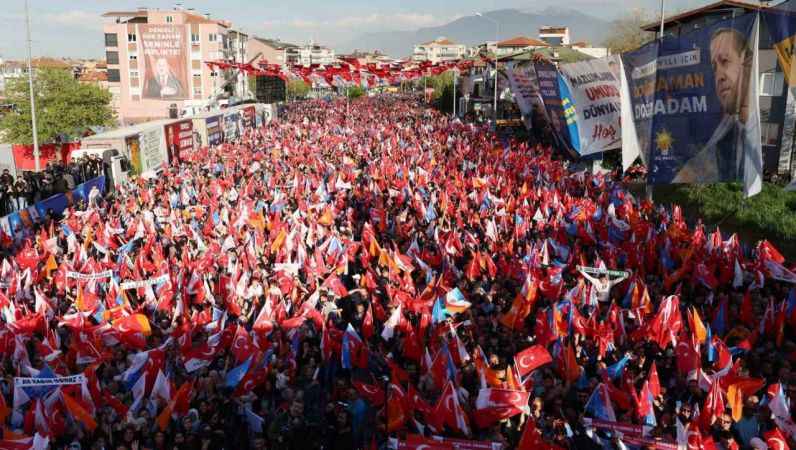 Bay bay Kemal ve Meral Hanım teröristlerle beraber