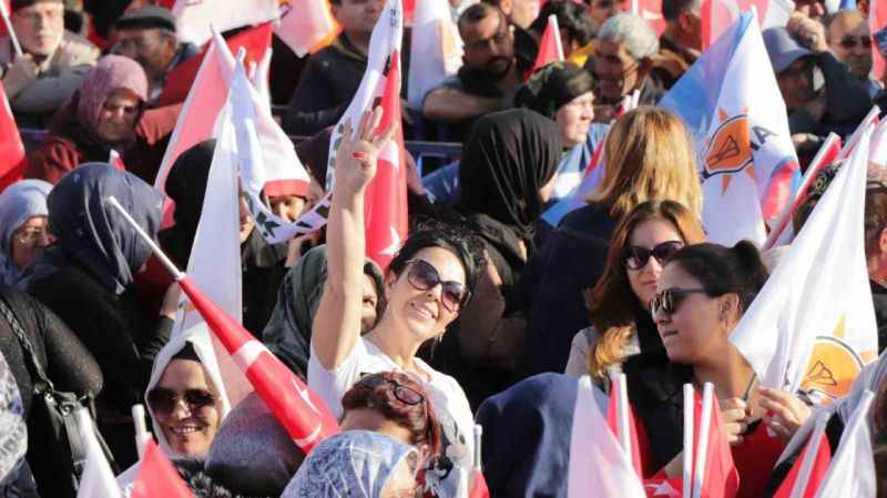 Bay bay Kemal ve Meral Hanım teröristlerle beraber