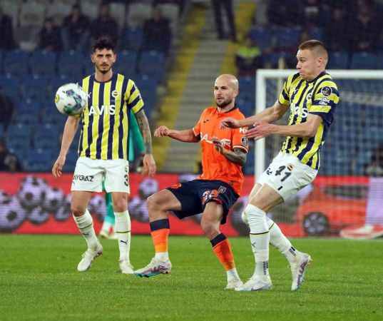 Fenerbahçe yine geriden gelip kazandı