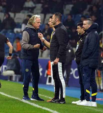 Fenerbahçe yine geriden gelip kazandı