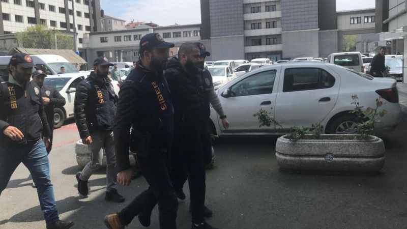 Thodex’in kurucusu Faruk Fatin Özer emniyete getirildi Thodex’in kurucusu Faruk Fatin Özer emniyete getirildi