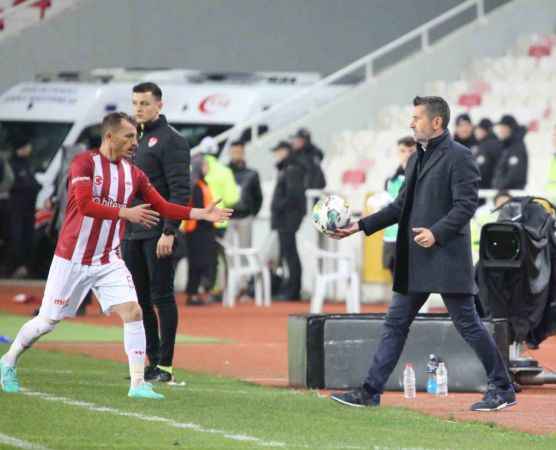 Sivasspor, Trabzonspor'u 4-1'le geçti