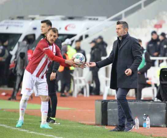 Sivasspor, Trabzonspor'u 4-1'le geçti