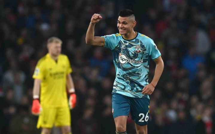 Arsenal’a bir çelme de Southampton’dan Arsenal’a bir çelme de Southampton’dan