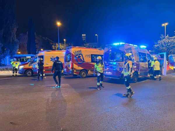 Restorandaki alevli yemek sunumu faciaya dönüştü: 2 ölü, 10 yaralı Restorandaki alevli yemek sunumu faciaya dönüştü: 2 ölü, 10 yaralı