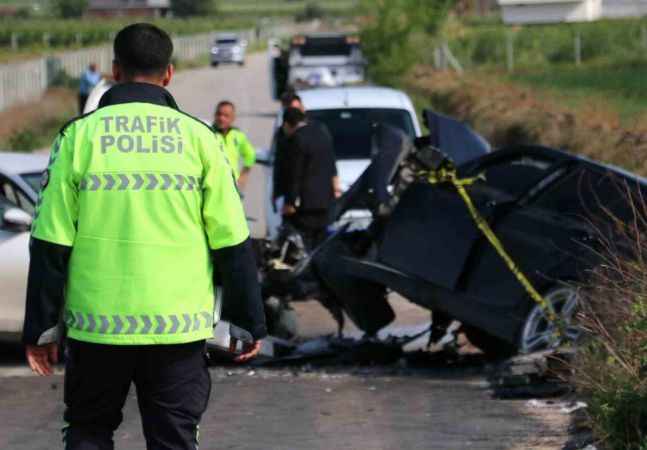 Adana'daki kazada Mevlüde Encelek hayatını kaybetti Adana'daki kazada Mevlüde Encelek hayatını kaybetti