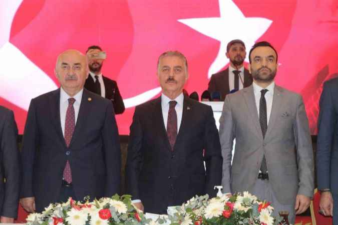 Büyükataman: Kılıçdaroğlu’nun aday olduğunu duyan FETÖ’cüler dönüş biletlerini almış Büyükataman: Kılıçdaroğlu’nun aday olduğunu duyan FETÖ’cüler dönüş biletlerini almış