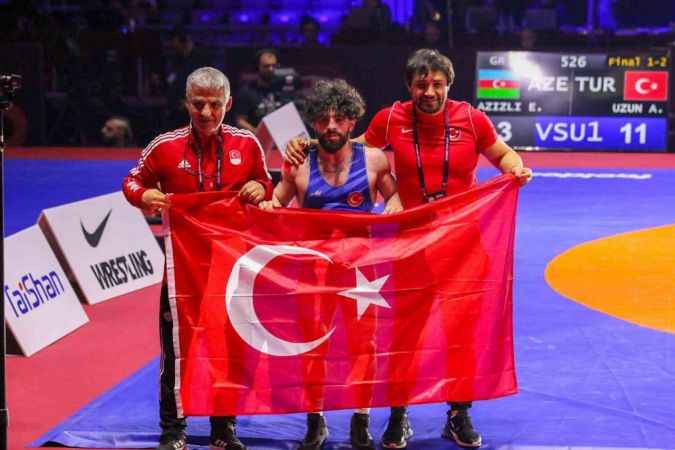 Adem Burak Uzun, Avrupa şampiyonu oldu Adem Burak Uzun, Avrupa şampiyonu oldu