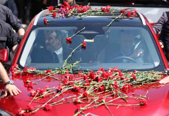 Cumhurbaşkanı Erdoğan Bursa’ya Togg aracıyla giriş yaptı Cumhurbaşkanı Erdoğan Bursa’ya Togg aracıyla giriş yaptı
