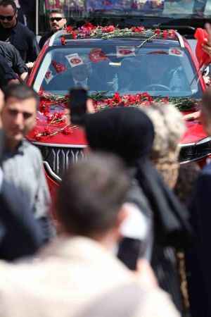 Cumhurbaşkanı Erdoğan Bursa’ya Togg aracıyla giriş yaptı Cumhurbaşkanı Erdoğan Bursa’ya Togg aracıyla giriş yaptı