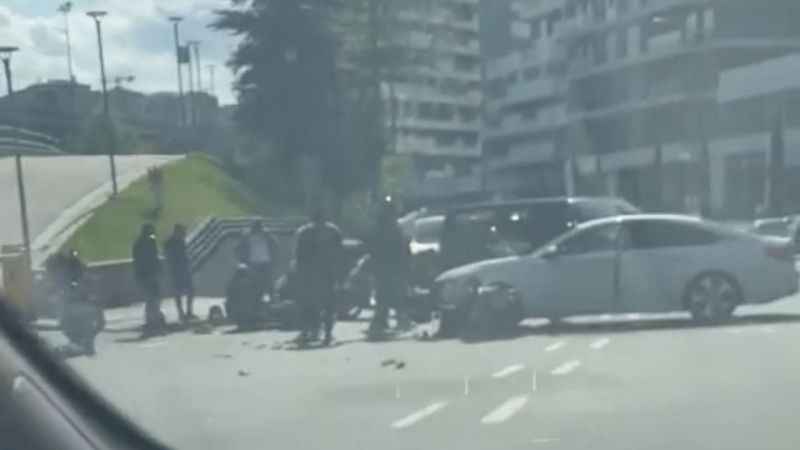 Beşiktaşlı futbolcu Amir Hadziahmetovic kaza yaptı Beşiktaşlı futbolcu Amir Hadziahmetovic kaza yaptı
