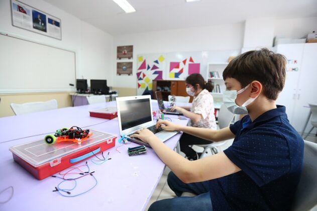 Enderun çocuklar, 3 projeyle Teknofest’e katılıyor