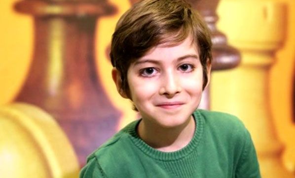 Skandal paylaşımlarının ardından görevinden kovuldu!