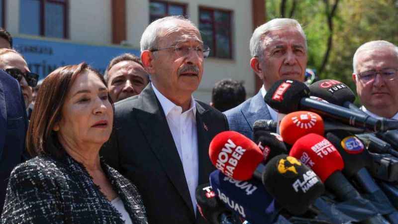 CHP lideri Kılıçdaroğlu oyunu Arjantin okulunda kullandı