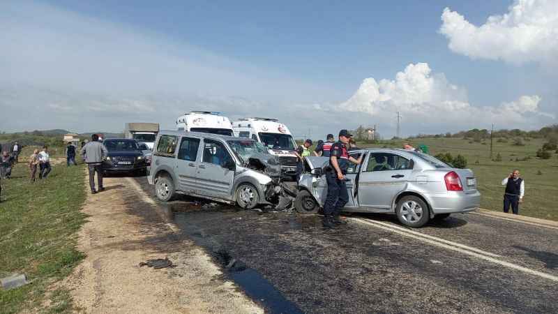 Karabük'teki kazada Yaşar Umur ve Ayşe Umur hayatını kaybetti