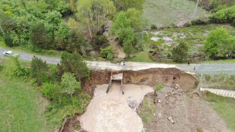 Kastamonu’da sel yüzünden yol çöktü, tarım arazileri sular altında kaldı